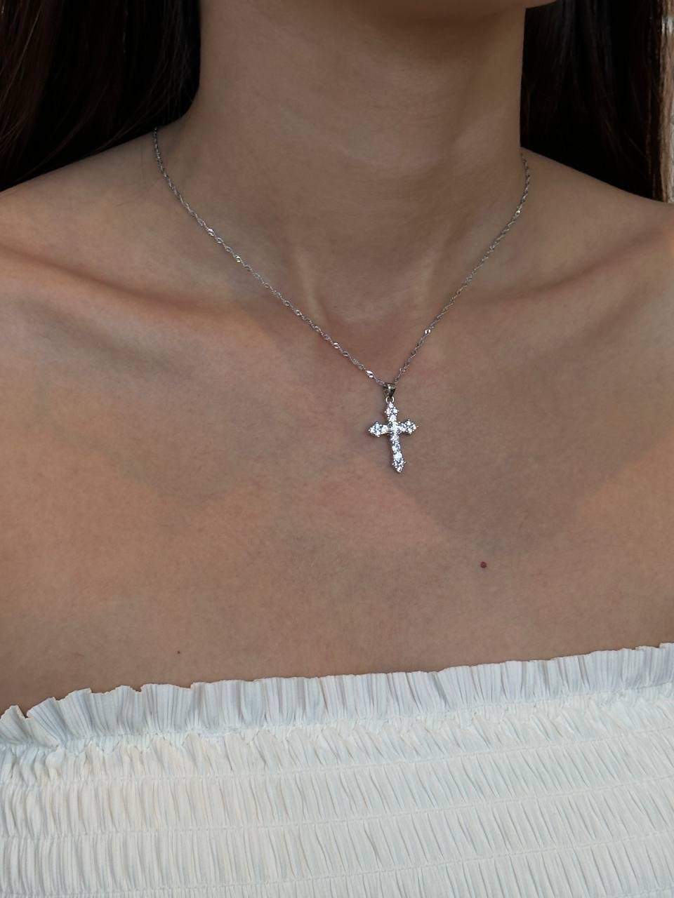 Cross M